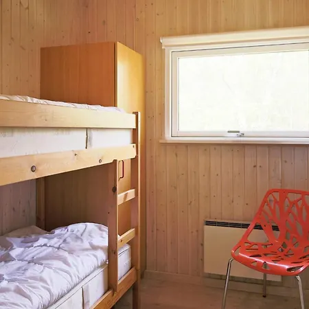 Сasa de vacaciones 5 Star In Vaeggerlose Bøtø By