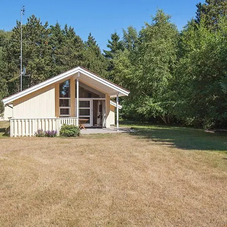 8 Person In V Ggerl Se Bøtø By